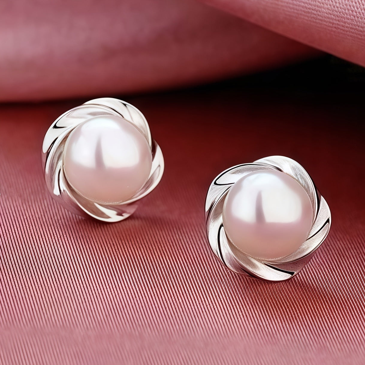 Delicate, Comfortable Imitation Pearl Earrings, Simple, Elegant, Retro, and Sexy for Daily Wear or Parties