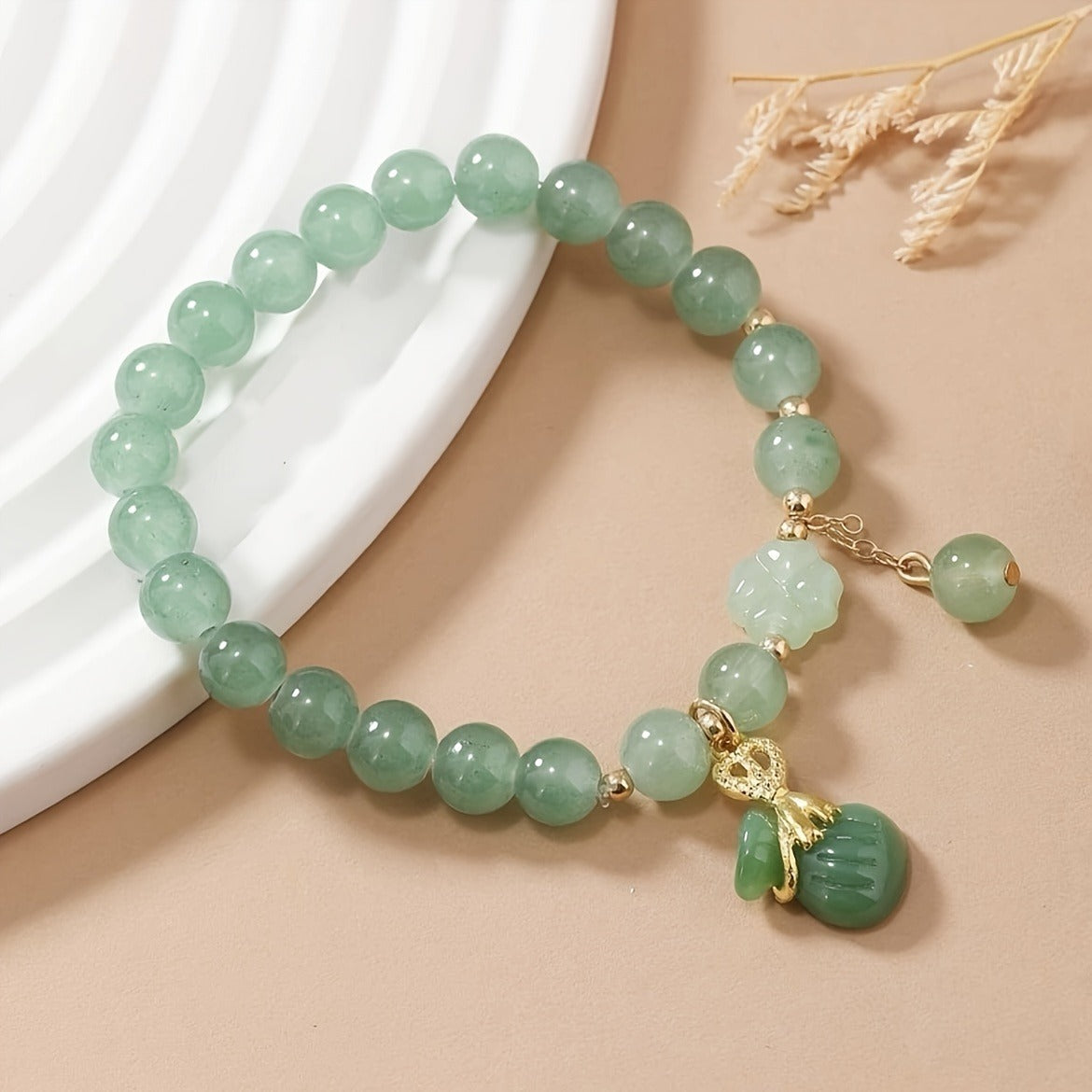 Lucky Money Bag Green Elegant Glass Bead Bracelet - Perfect for Daily Wear or as a Gift