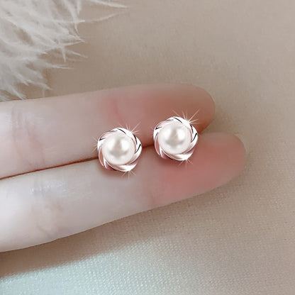 Delicate, Comfortable Imitation Pearl Earrings, Simple, Elegant, Retro, and Sexy for Daily Wear or Parties