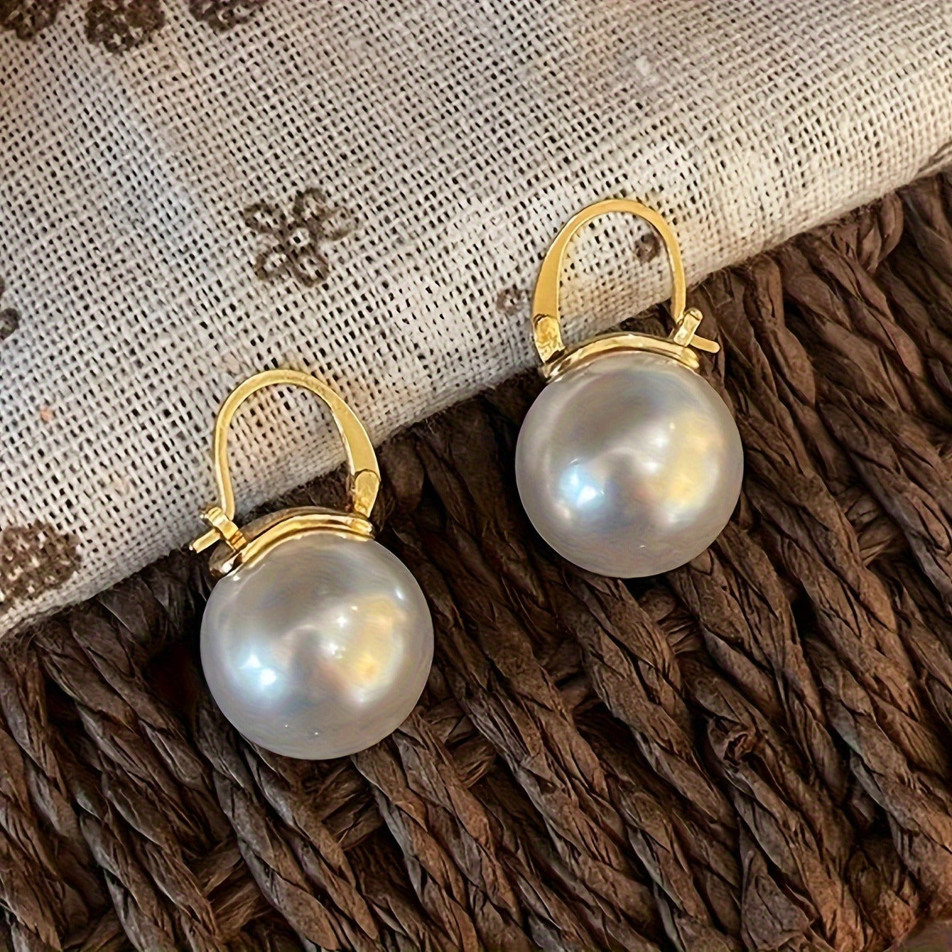 2 Pairs Of Elegant Fake Pearl Earrings, Retro Sexy Style, Women's Fashion Accessories, Suitable For Daily Wear, Weddings And Special Occasions Gifts