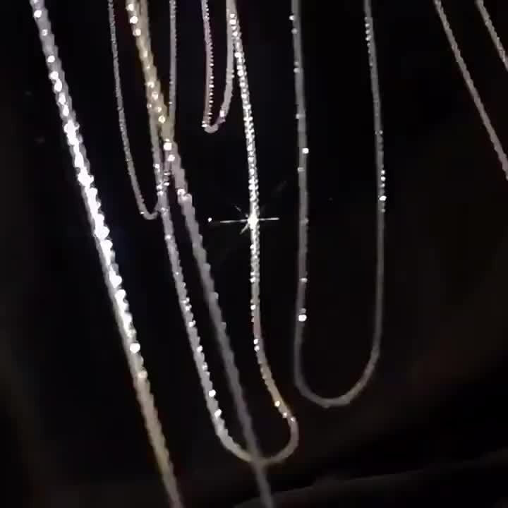 [Luxury Water Wave Chain Necklace] A New Creative Sparkling Starry Sky Lady'S Fashion Personality Necklace With A Light Luxury Niche Design Water Wave Chain.